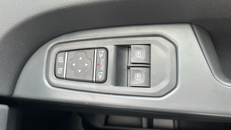 Renault Trafic Swb Diesel SL30 Blue dCi 150 Extra [Safety] Van